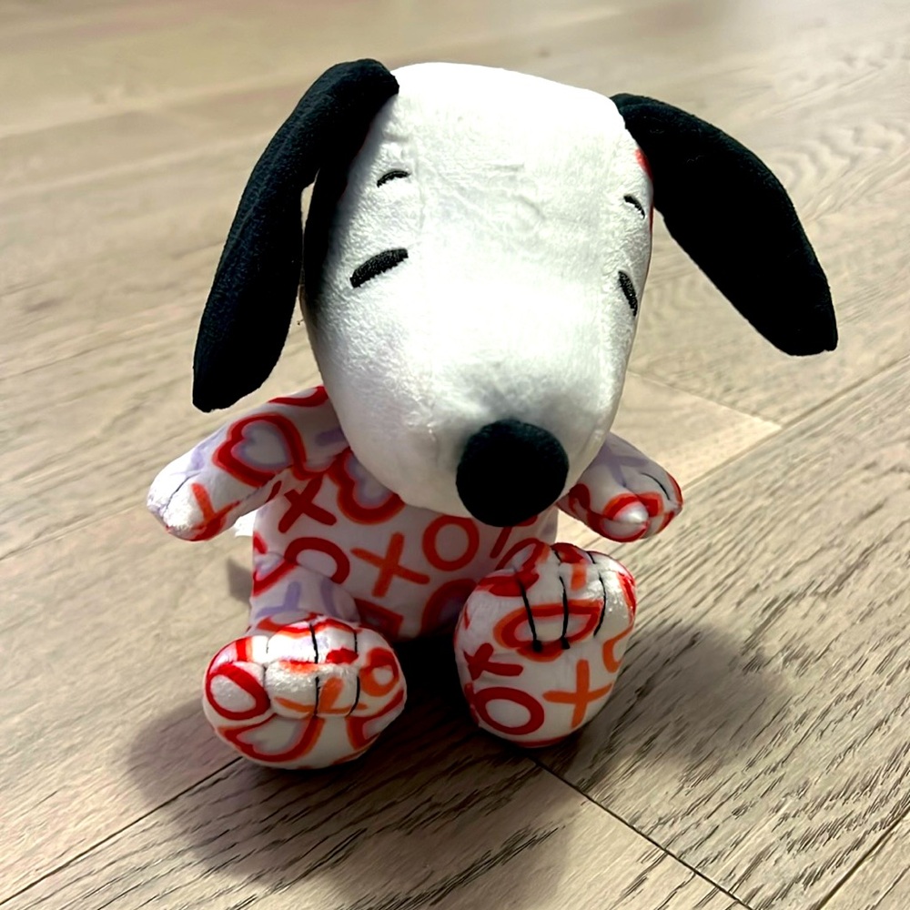 Snoopy mini stuff toy valentine xoxo